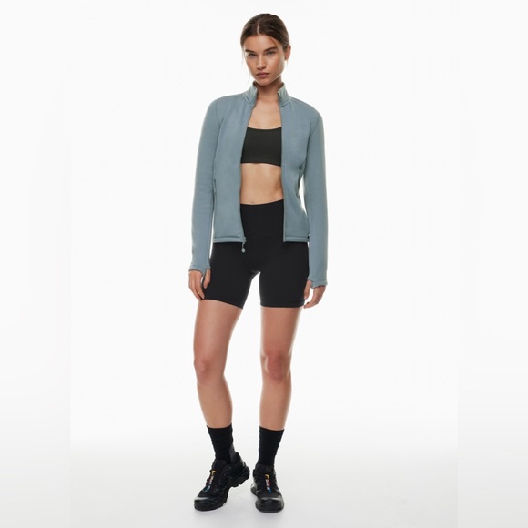 NWT TnaBUTTER™ tna Aritzia Atmosphere Hi-Rise 7" Short - size XXS - Picture 1 of 8